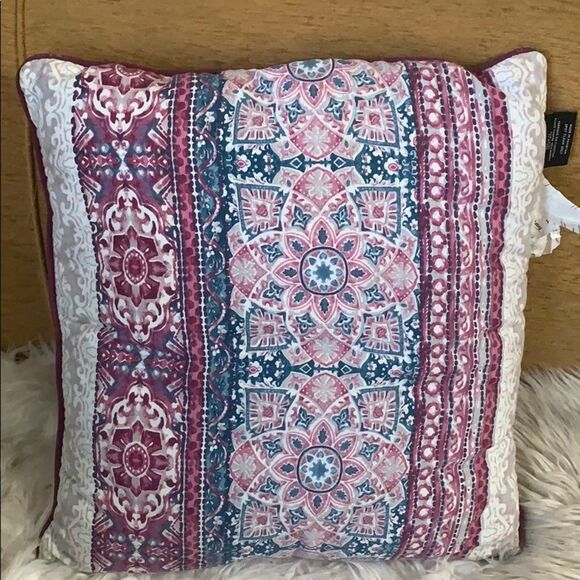 ENVOGUE OVERSIZE DECORATIVE PILLOW‎ SIZE 18X20 - Picture 2 of 9